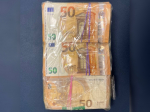 Иностранца с контрабандной валютой задержали в Шереметьево