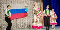 Танцы, песни и история: как в Химках прошел День народного единства - Regions.Ru